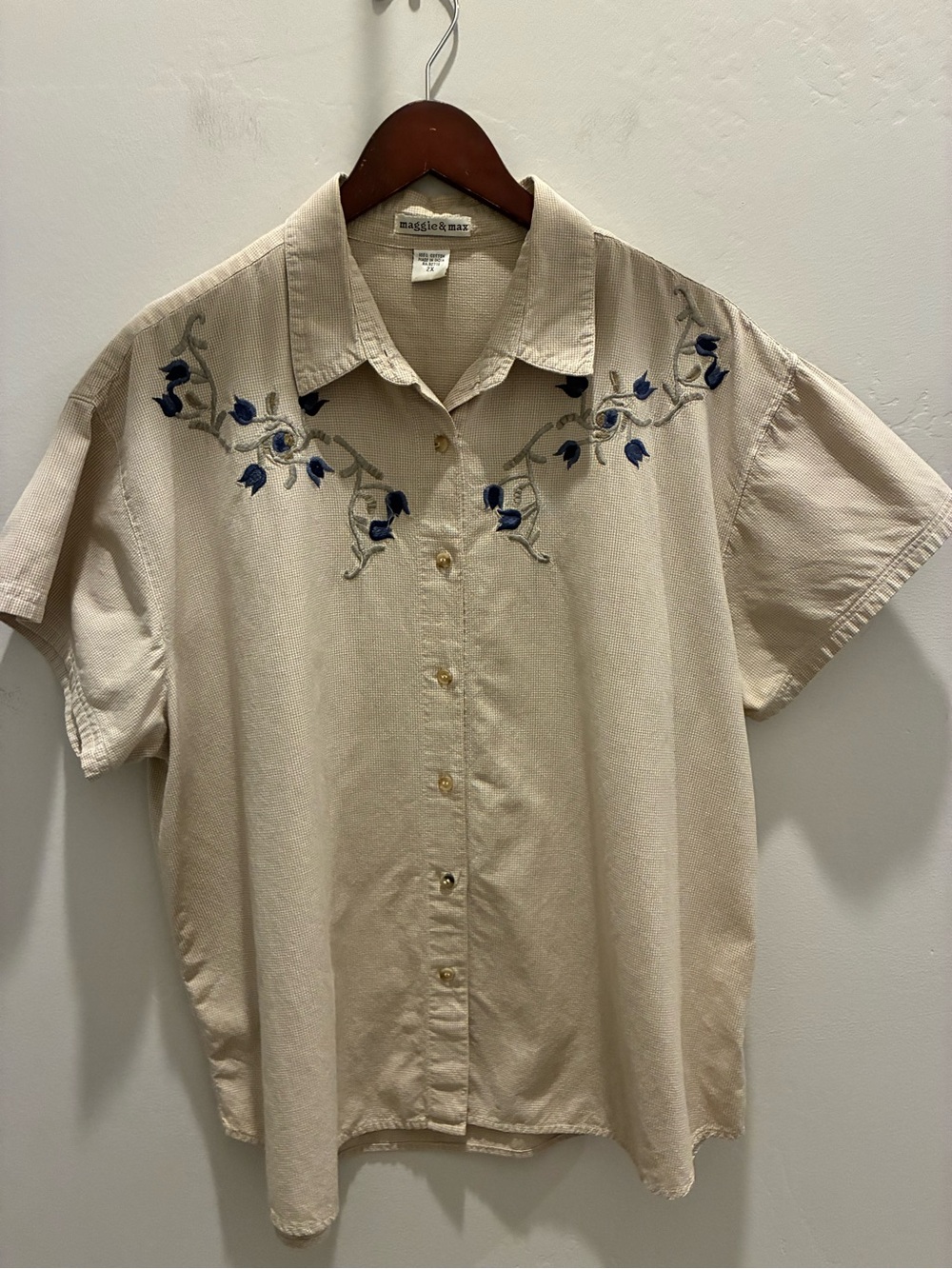 Vintage 90s Maggie Max embroidered button up shirt 2X beige cottage core